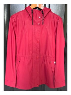 NWOT Anthropologie Hunter Abby Rubberized Waterproof Rain Jacket In Cranberry  S